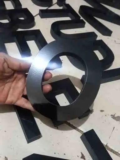Letreiros, Luminosos e Letra Caixa  - Foto 3