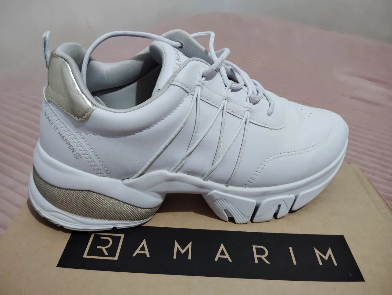 Tênis feminino 
