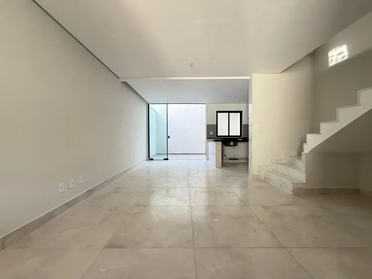 Casa duplex de 3 quartos com 1 suíte - 2 vagas - Foto 4