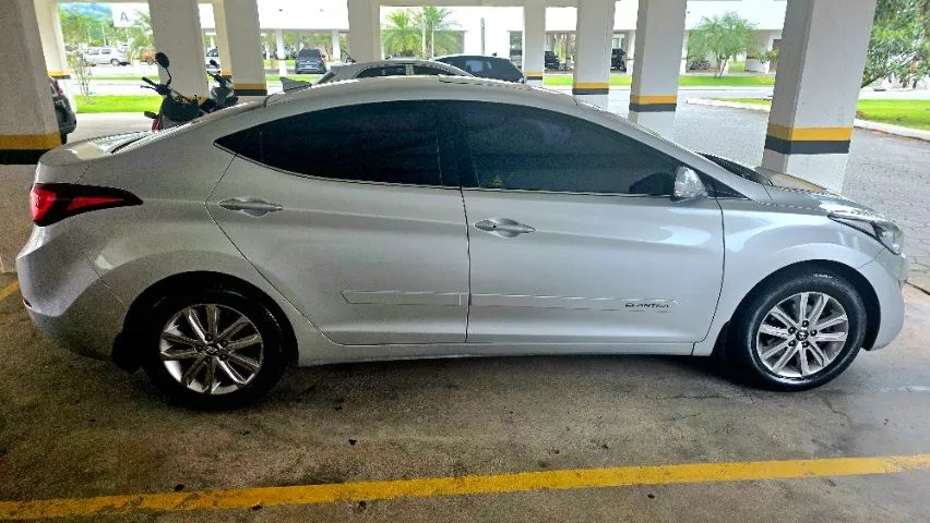 Hyundai Elantra GLS 2.0 16V Flex Aut. 2015 - Foto 5