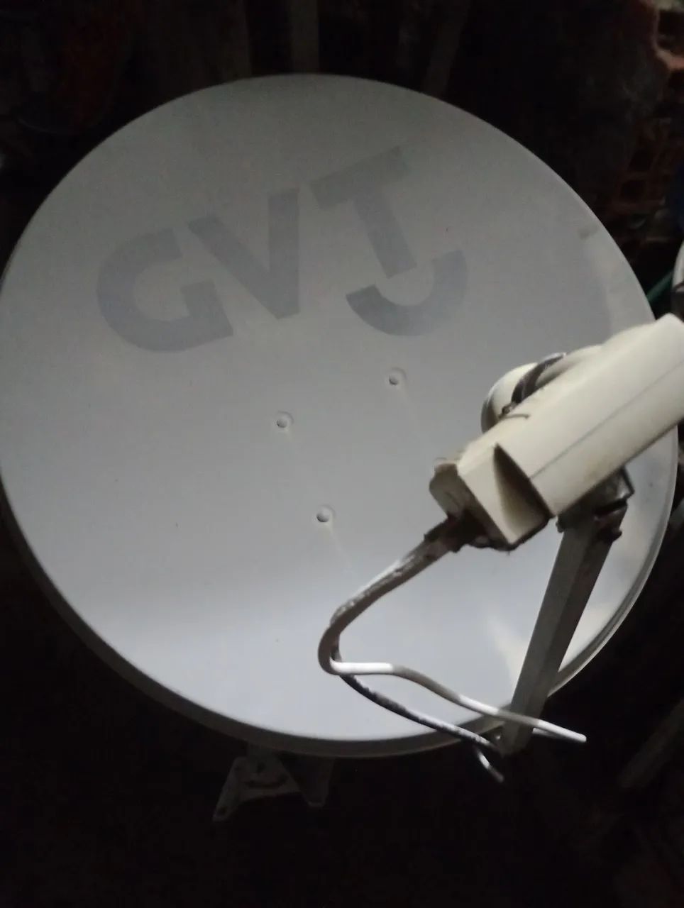 Uma antena parabólica GVT - Foto 3