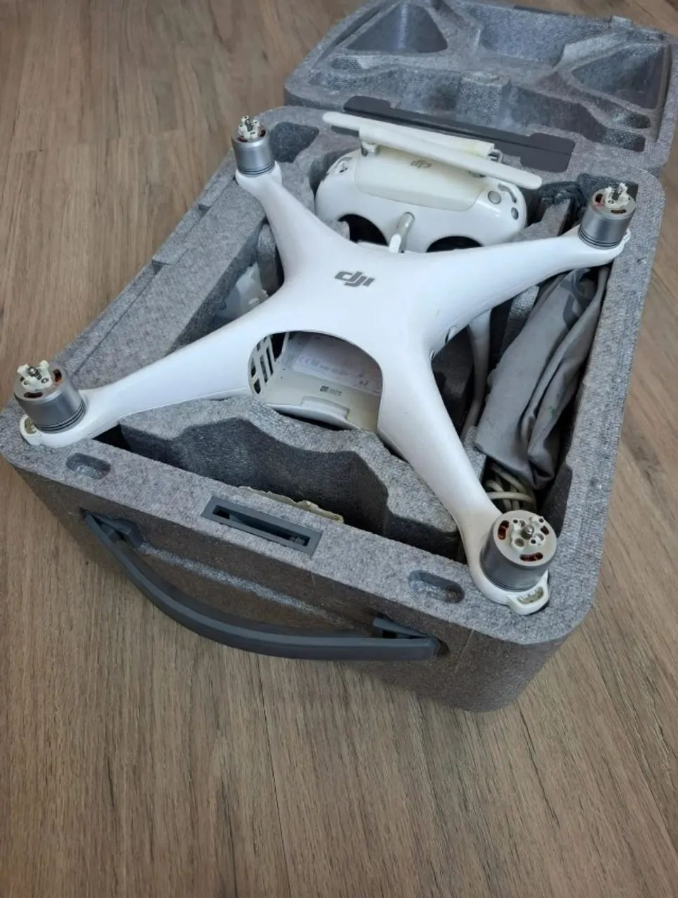 DRONE DJI PHANTOM 4 PRO - Foto 2
