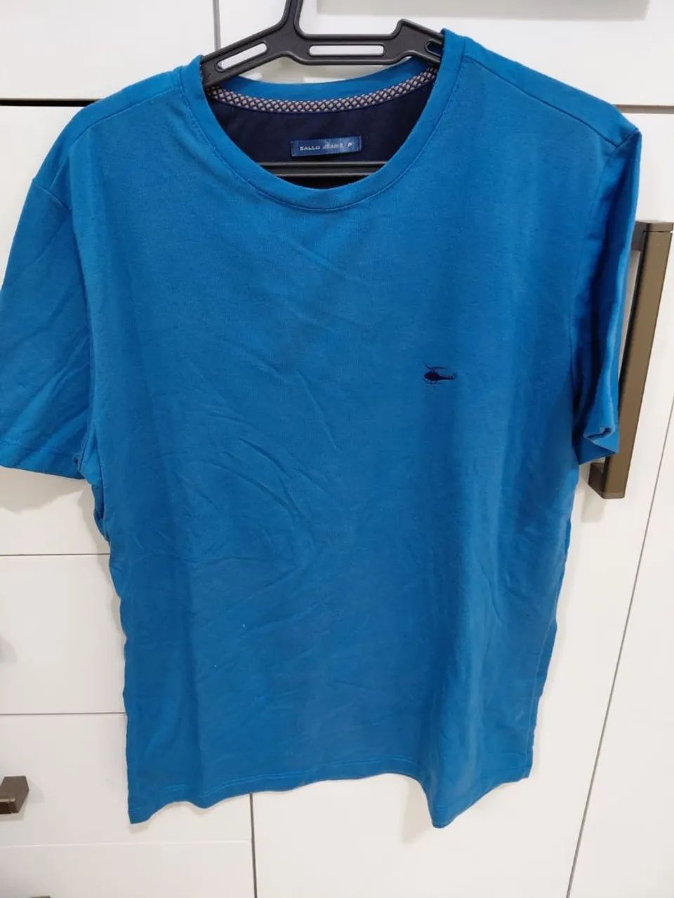 VENDO 4 CAMISETAS - Foto 2