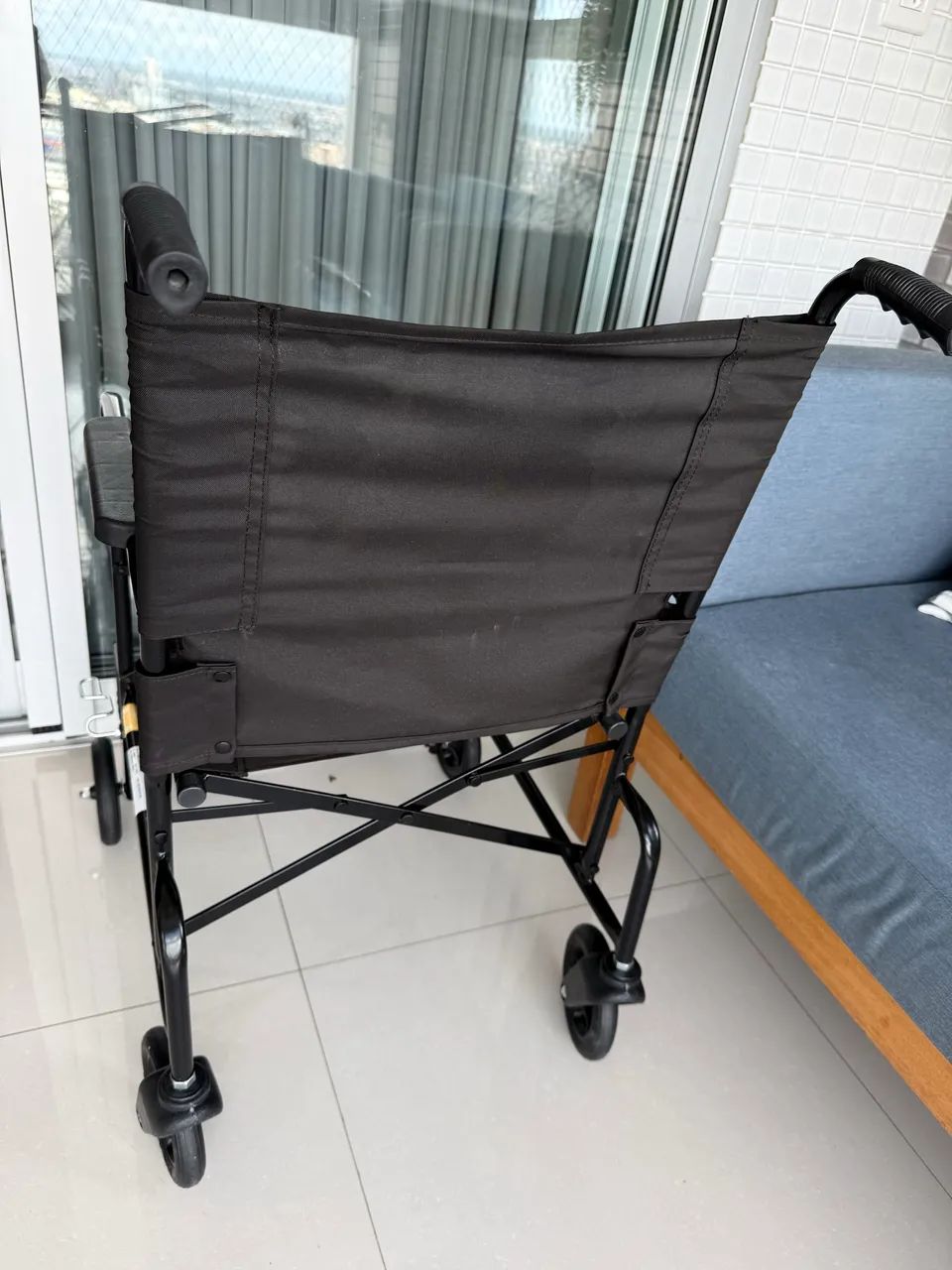 Vendo cadeira de rodas