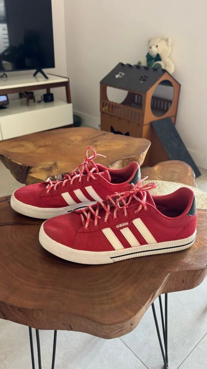 Tênis adidas 