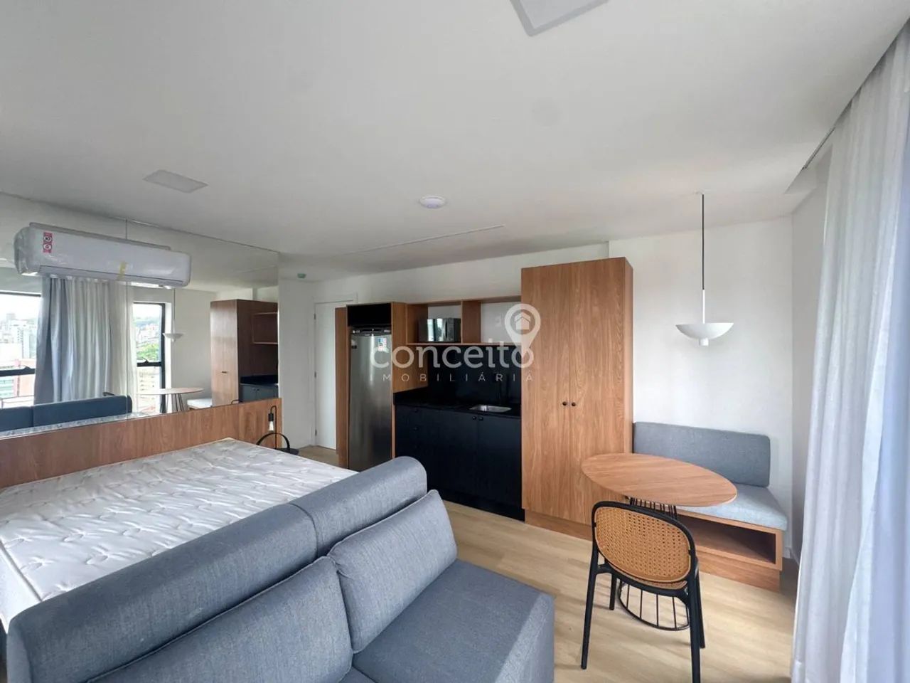 Loft Mobiliado a 400M da Vila Germânica!