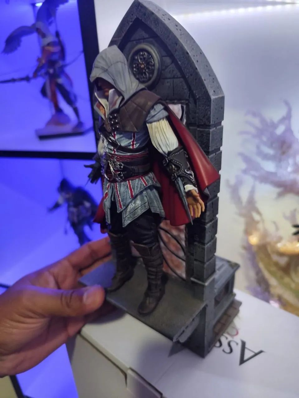 Estátua figura Ezio Assassin's Creed - Foto 2