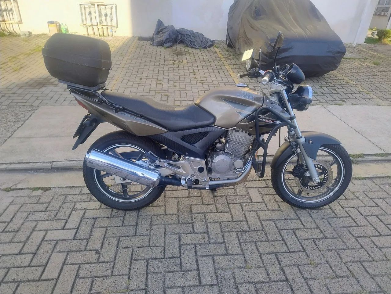 CBX Twister 250 - Foto 3