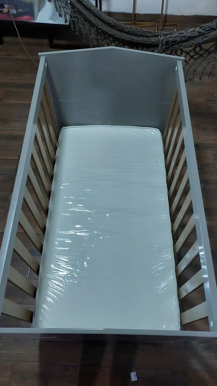 Berço cama , disponível para venda.