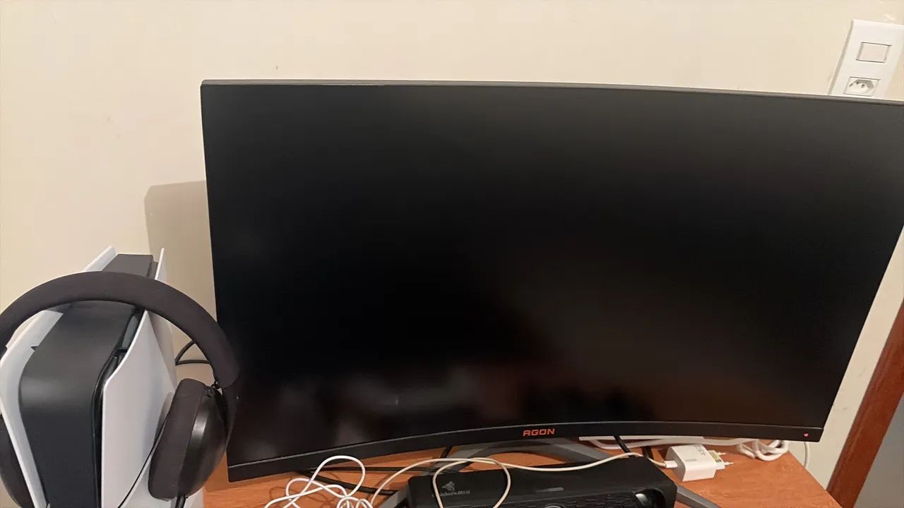 PS5 de 1TB + Monitor 32 polegadas + Cadeira gamer  - Foto 3