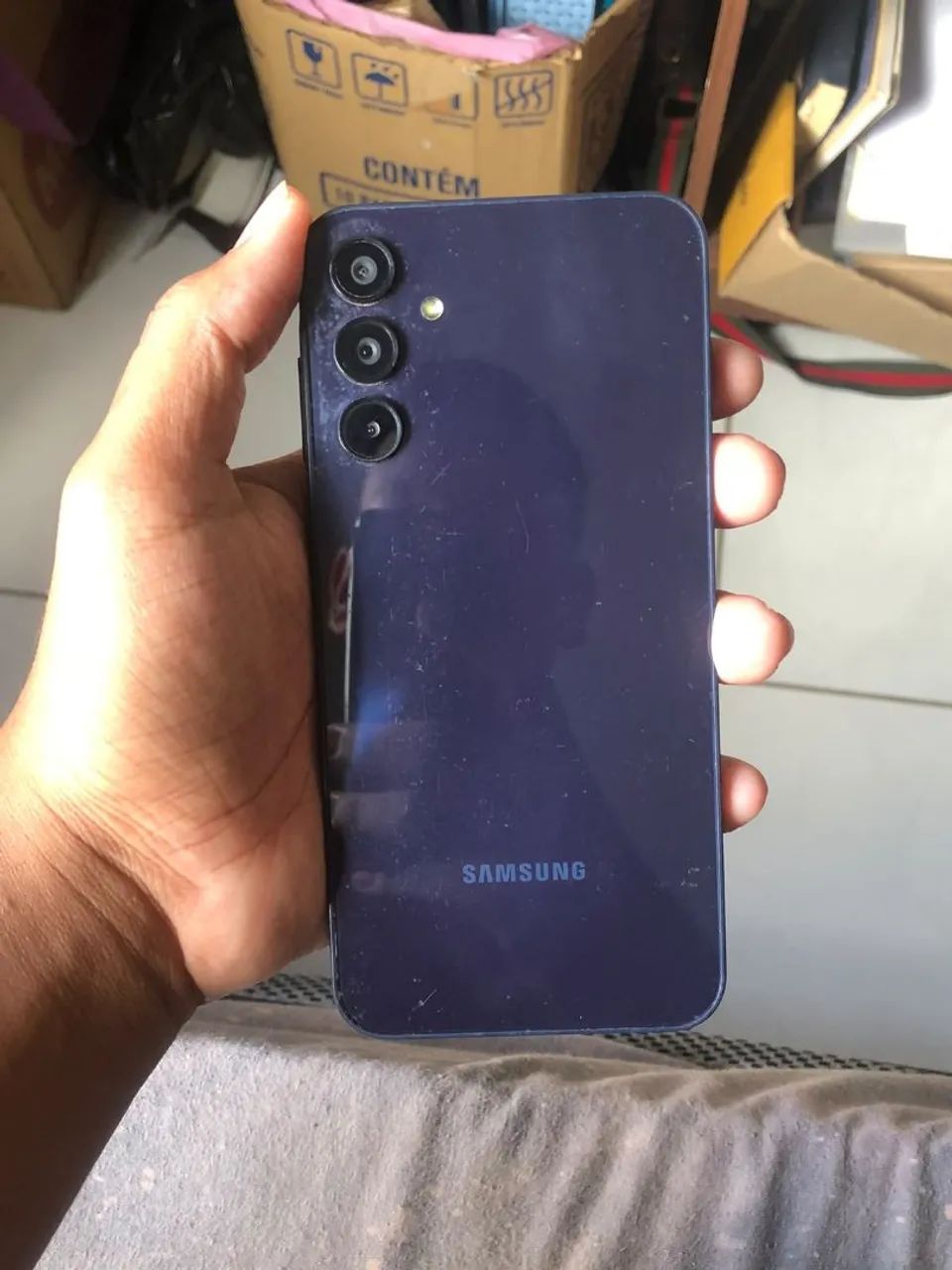 Vendo um celular Samsung semi-novo  - Foto 4
