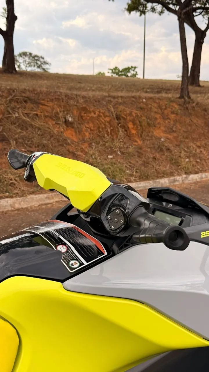 JET SKI SEADOO GTR 230 ano 2020  - Foto 4