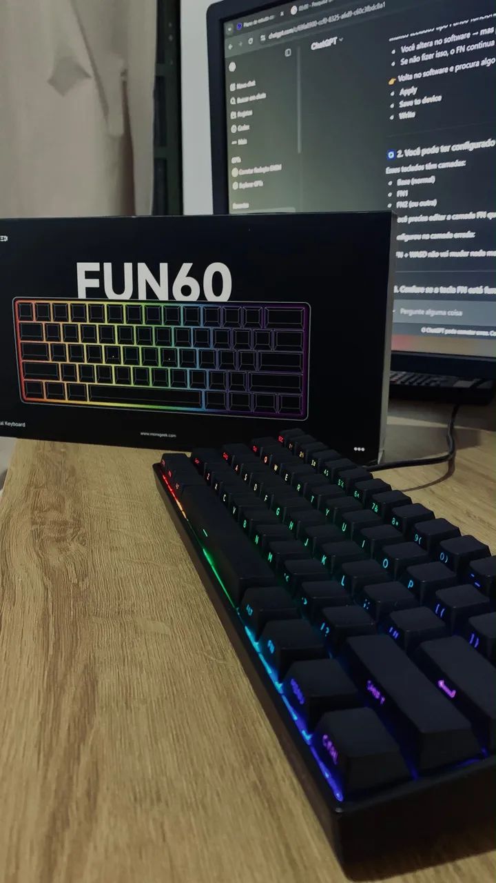 Teclado magnético 60% sem defeito!!!