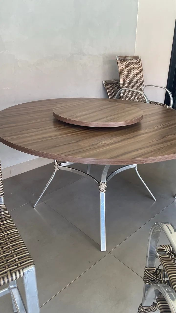 Mesa com 6 cadeiras dê alumínio e fibra - Foto 5