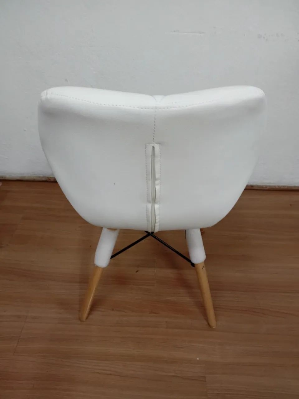 Cadeira Design Charles Eames Couro PU Branca - Foto 5