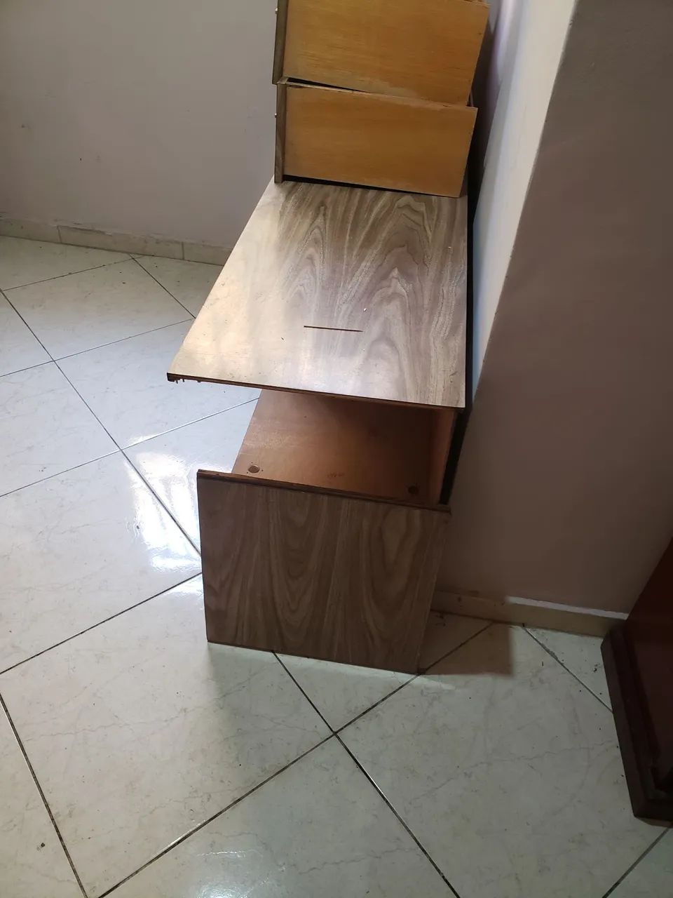 Guarda roupa antigo e penteadeira - Foto 5