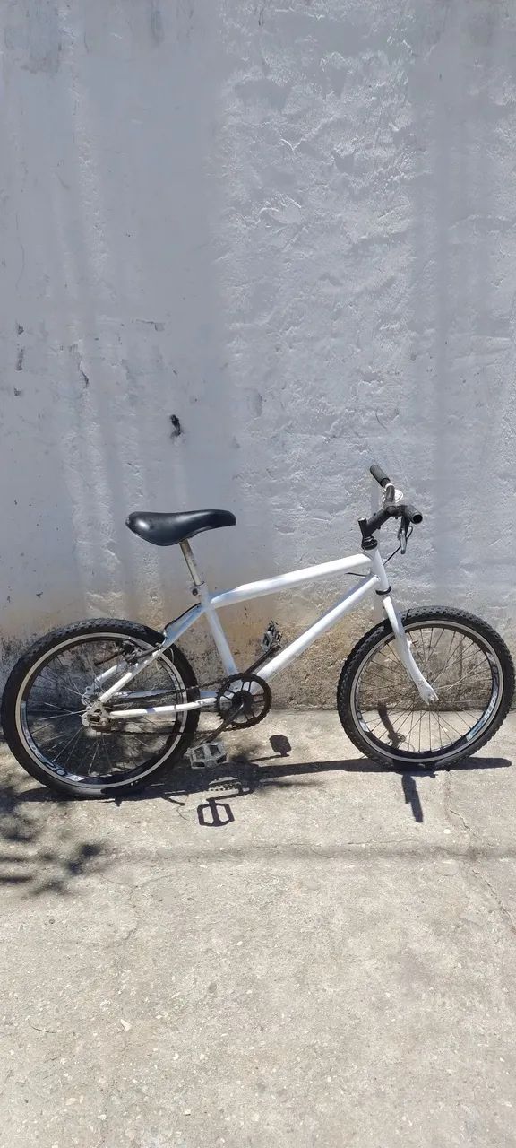 Bicicleta aro 20 em bom estado ?