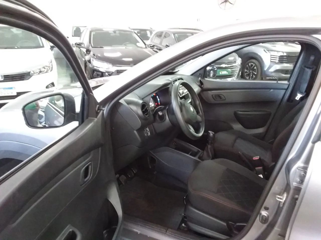 Renault Kwid 1.0 Zen, foto 11 de 12