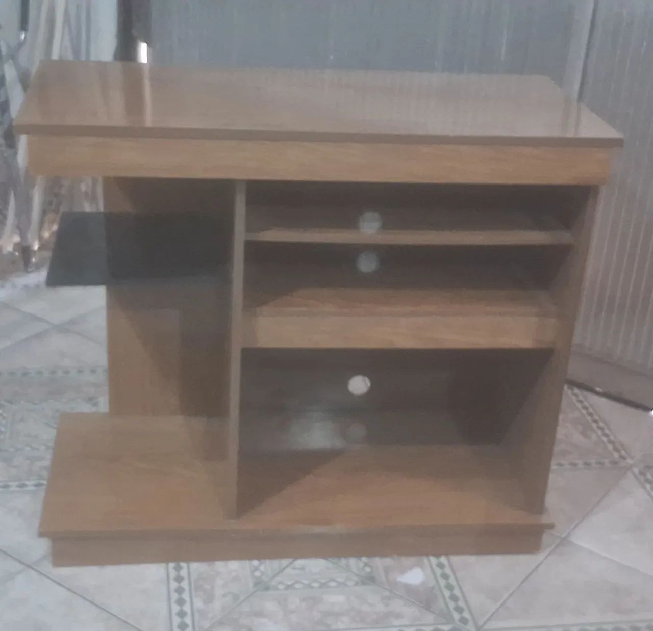 Vendo Rack com Rodinhas perfeito estado 