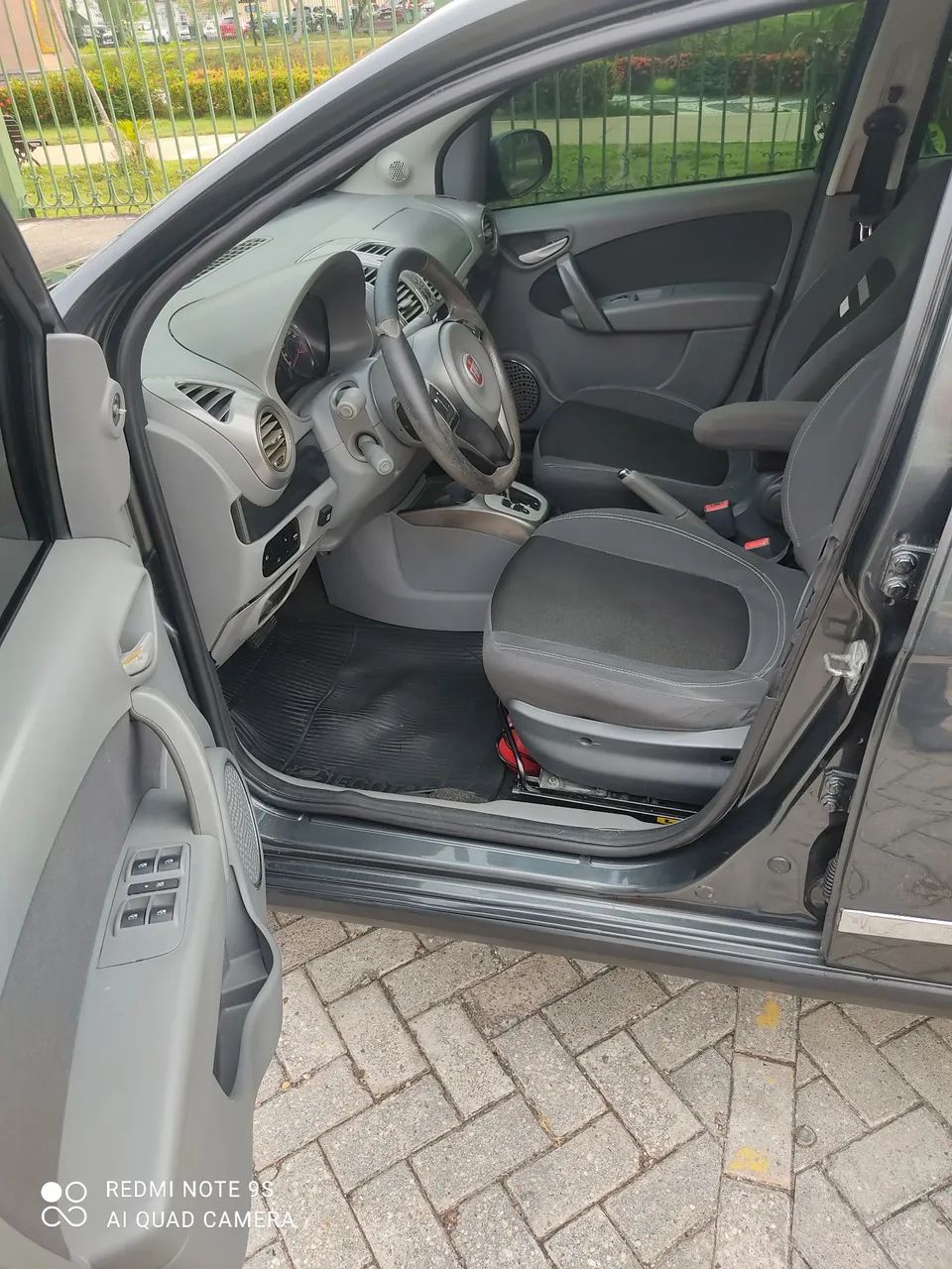 Fiat Grand Siena Essence Dual. 1.6 Flex 2014 - Foto 9