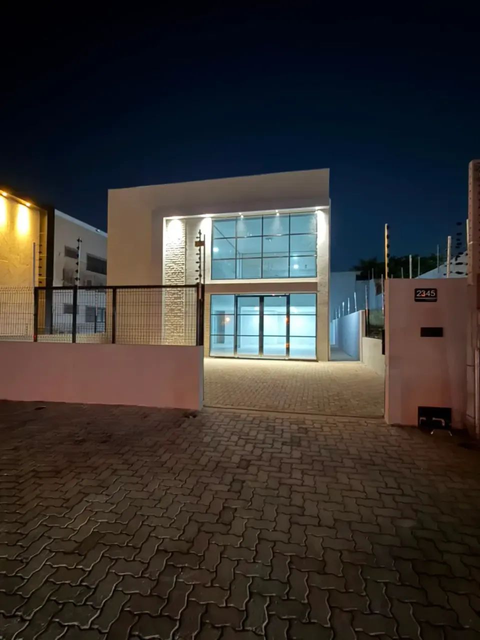 Imóvel para aluguel possui 400 metros quadrados com 2 quartos em Paiaguás - Cuiabá - MT