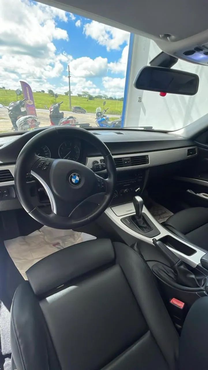 BMW 320I A 2010 - Foto 4
