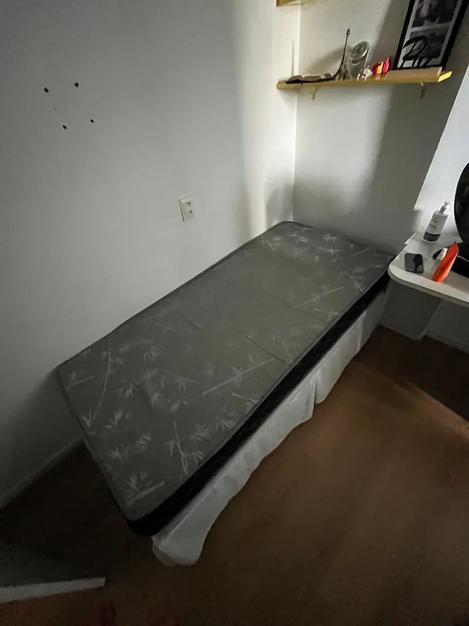 VENDE-SE DUAS CAMAS SOLTEIRÃO  - Foto 4
