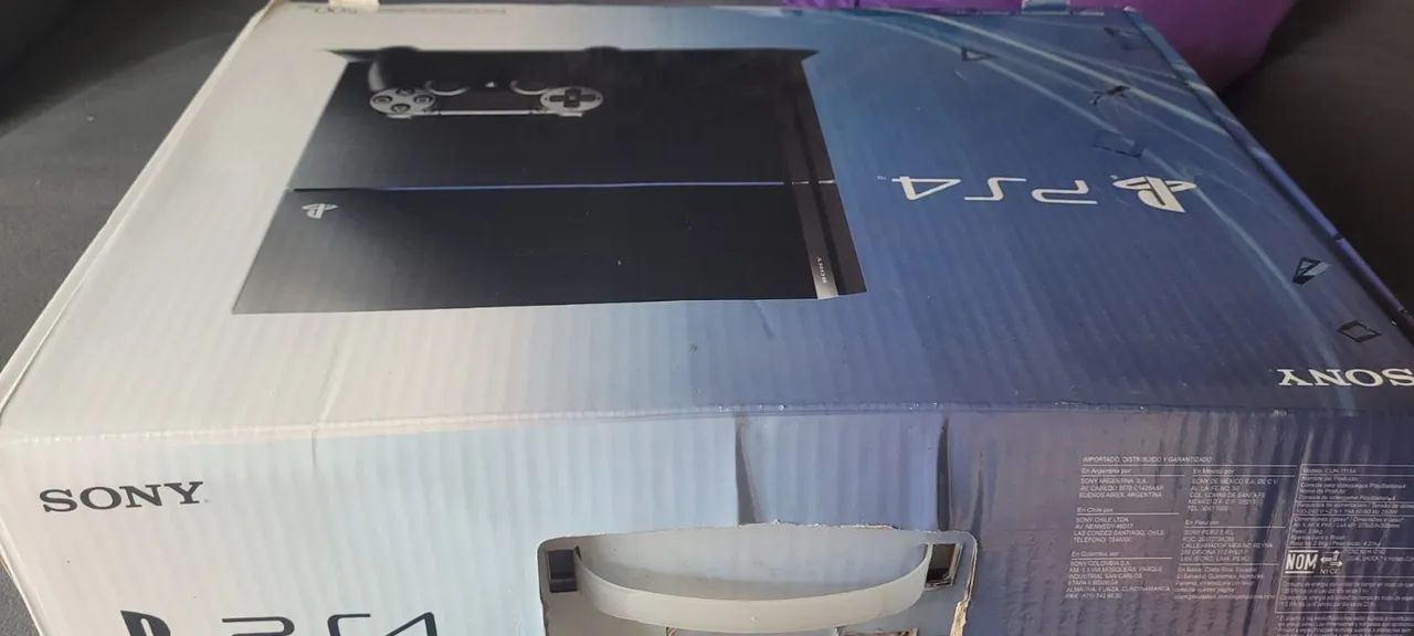 Ps4 ,sem marcas de uso !