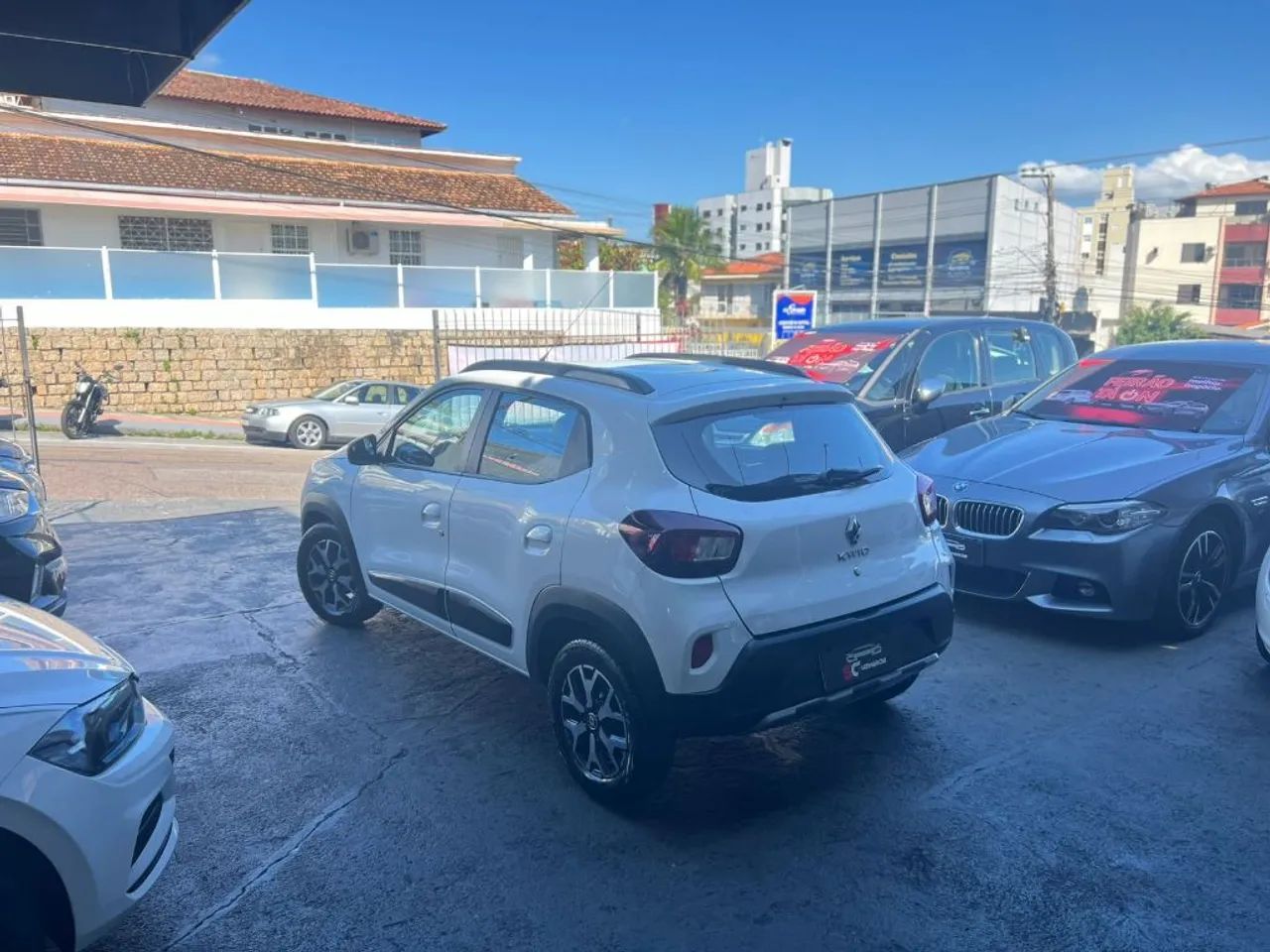 Renault Kwid Outsider 1.0 Flex 12V 5P Mec. 2023 - Foto 3