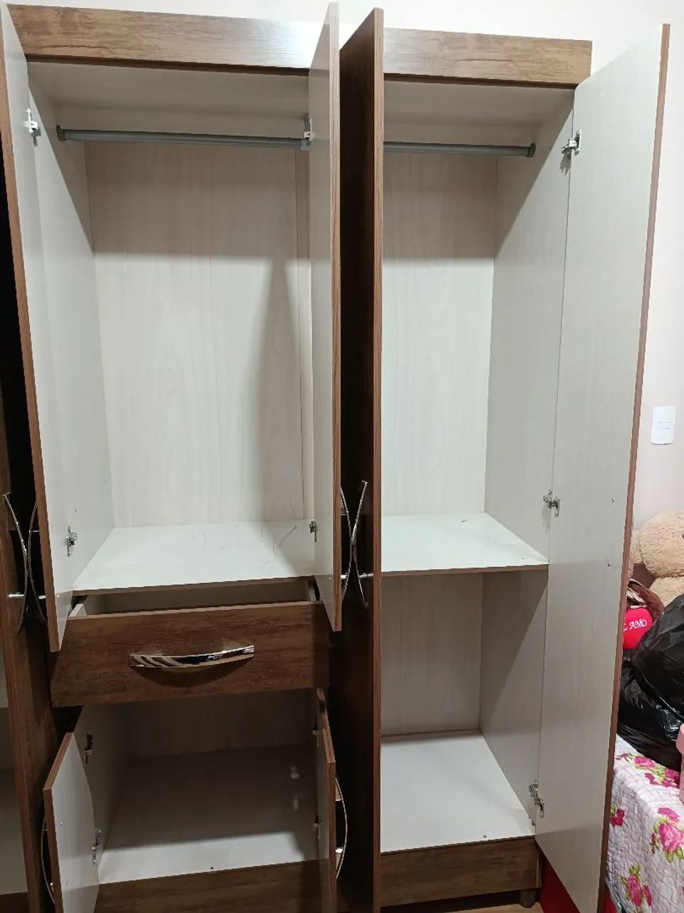 Guarda roupa 6 portas - Foto 2