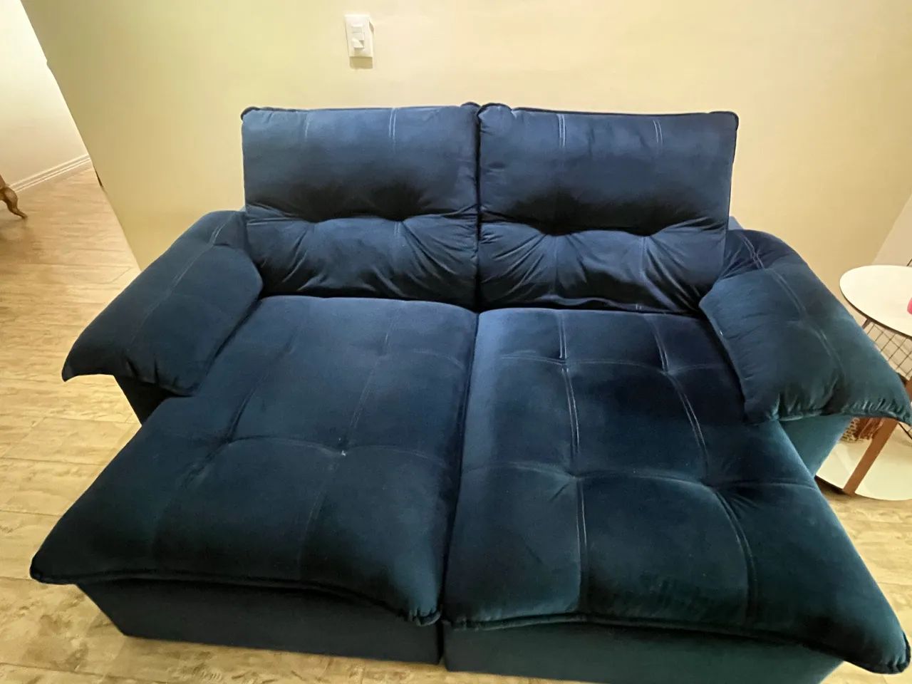 Vendo sofá 3 lugares  - Foto 2
