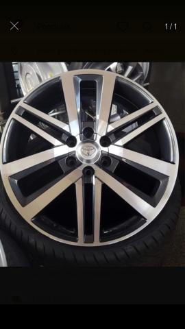 Rodas Toyota Hilux originais + pneus zeros