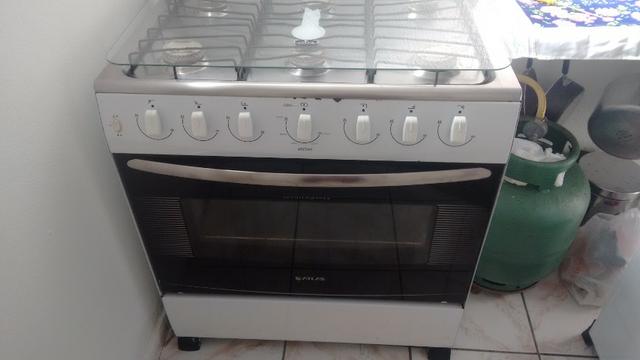 Fogão seis bocas