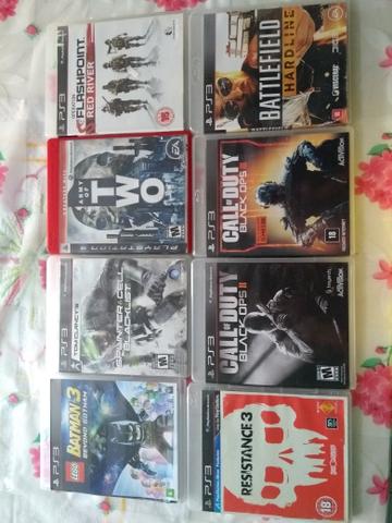 PS3 com 2 controles e 13 jogos