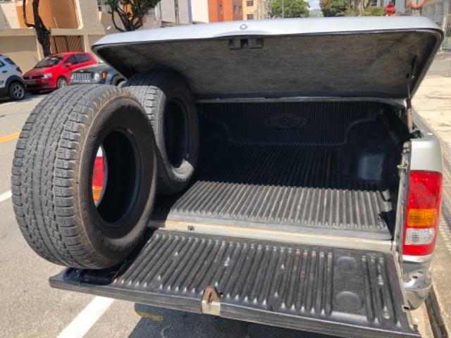 Toyota Hilux 3,0 SRV Automática CD Diesel 2006 - Foto 10