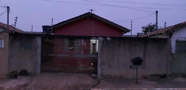 Vendo uma casa