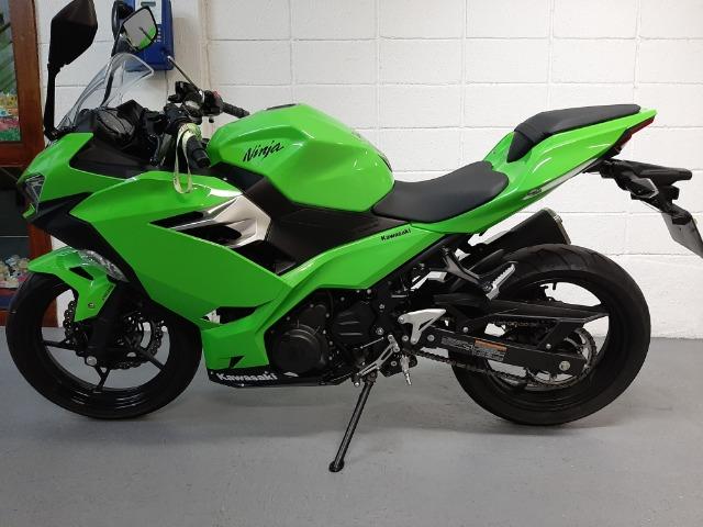 Kawasaki ninja 400 2019 ( moto como saiu da loja ) - Foto 6