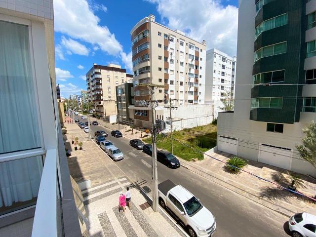 Apartamento três dormitórios decorado com terraço - Foto 9