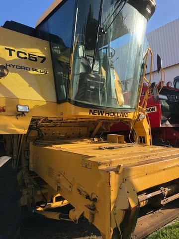 Colheitadeira Marca New Holland, modelo TC57, ano 2001, Arrozeira - Foto 3