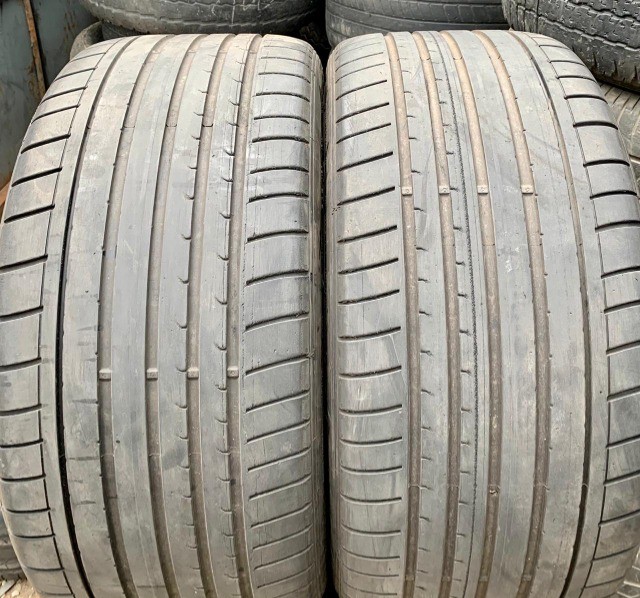 Pneus 275/35/20 dunlop sport maxx meia vida sem defeitos (não são riscados) aro 20