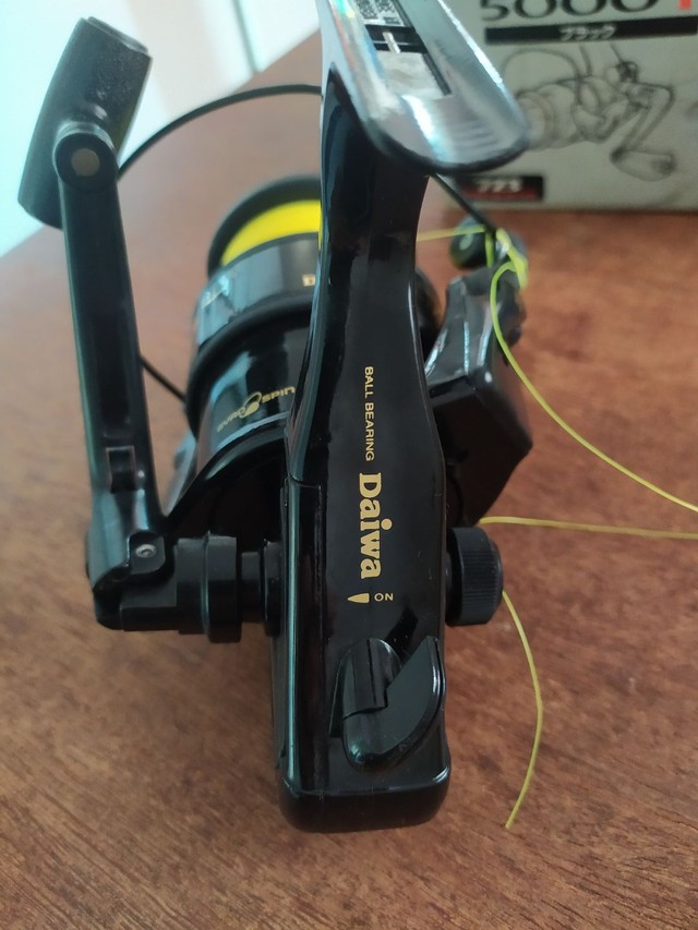 Molinete Daiwa regal RG-S5000T - Foto 3