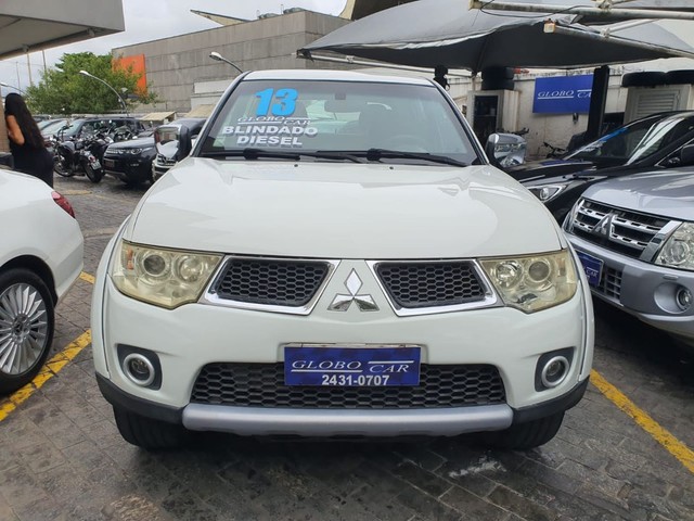 L200 triton hpe 2013 diesel 4x4 blindada ipva 2023 pago