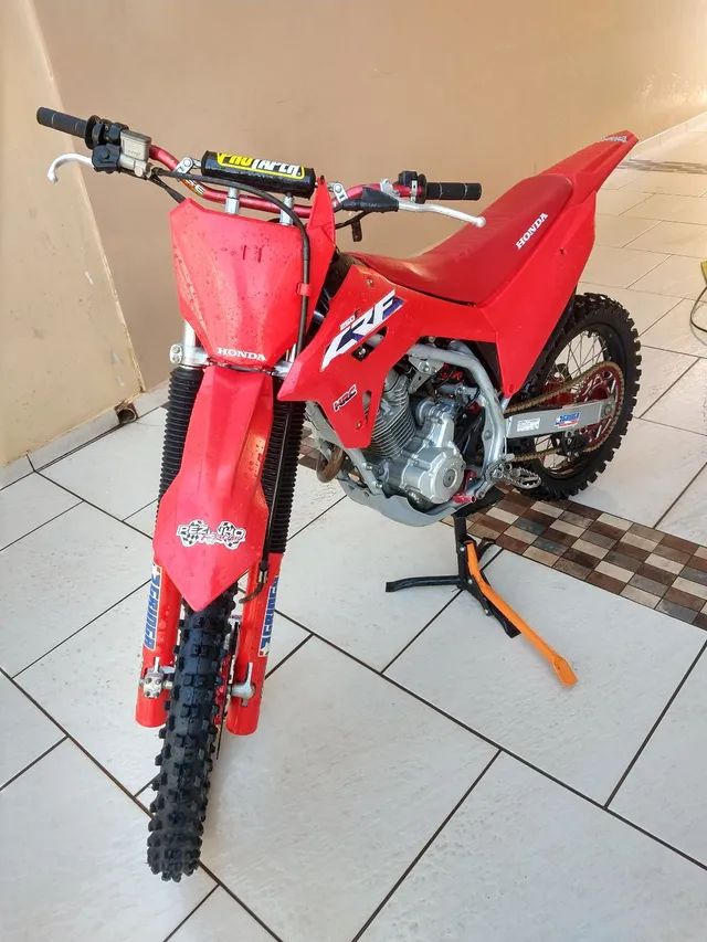 Leilão de Moto Trilha Honda CRF 250, 2020/2020- SEM DIREITO A DOCUMENTAÇÃO