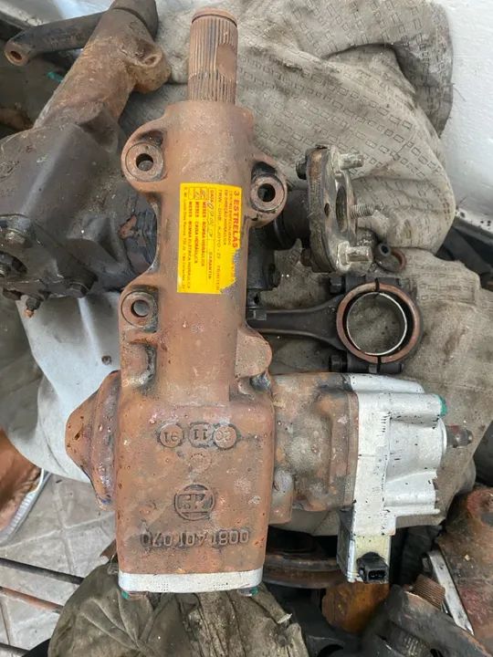 Hydraulic steering box for Opala