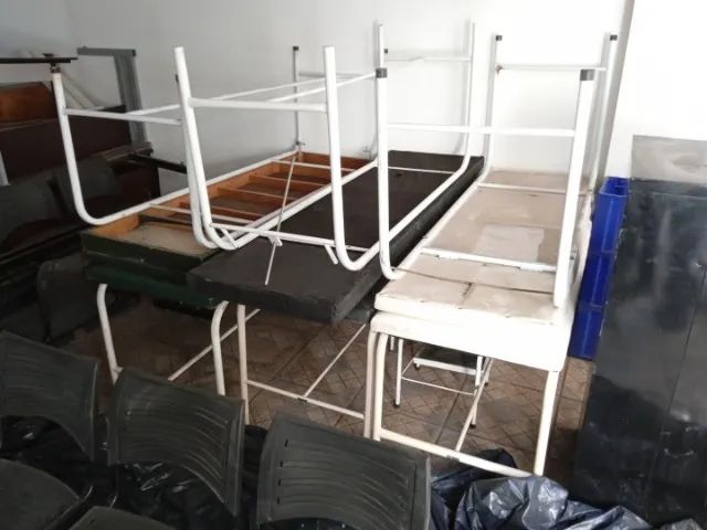 Maca c/ cabeceira regulável em Couro Ecológico / Aço Branco 80 cm x 63 cm x 182 cm - Foto 5