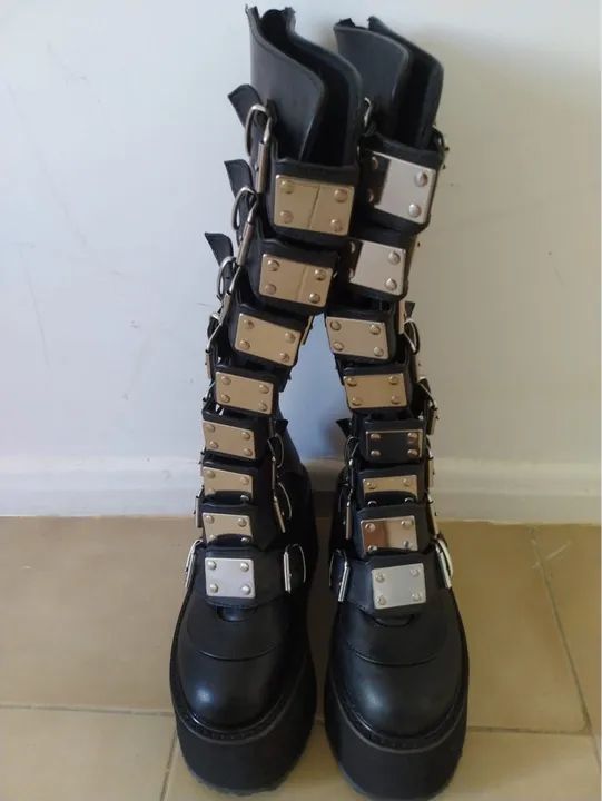 Bota gótica original  - Foto 2