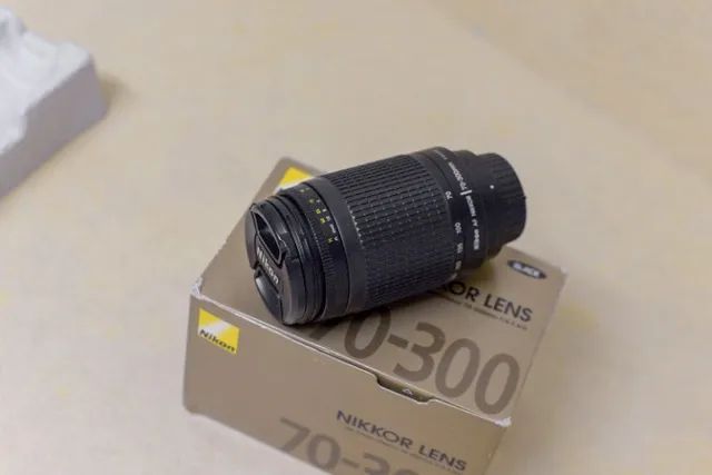 Lente Nikon 70-300mm f/4-5.6G (Foco manual) Zoom-Nikkor