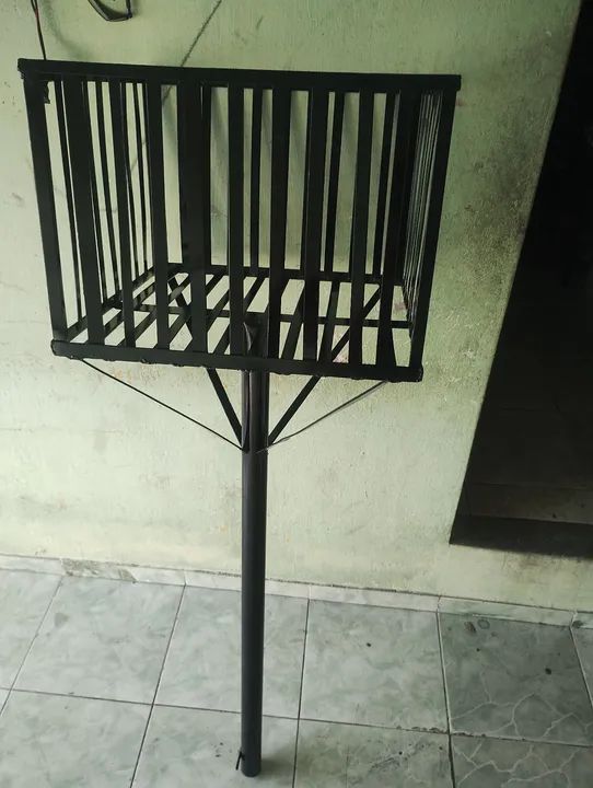 Lixeira quadrada 50 por 50 pra calçada com entrega e instalação grátis  - Foto 5