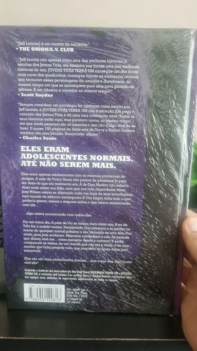 HQ Jovens Titãs Terra Um Vol. 1 - Lacrada - Foto 2