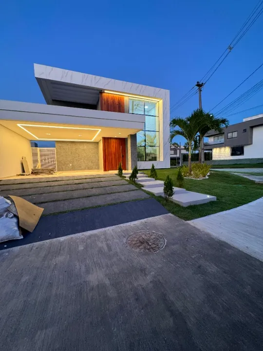 Duplex de esquina com 4 suites e dependência na Cidade Alpha